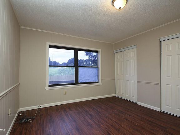 5th image of 122 Lita Dr