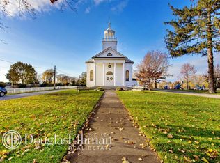 30635 Main Rd, Cutchogue, NY 11935