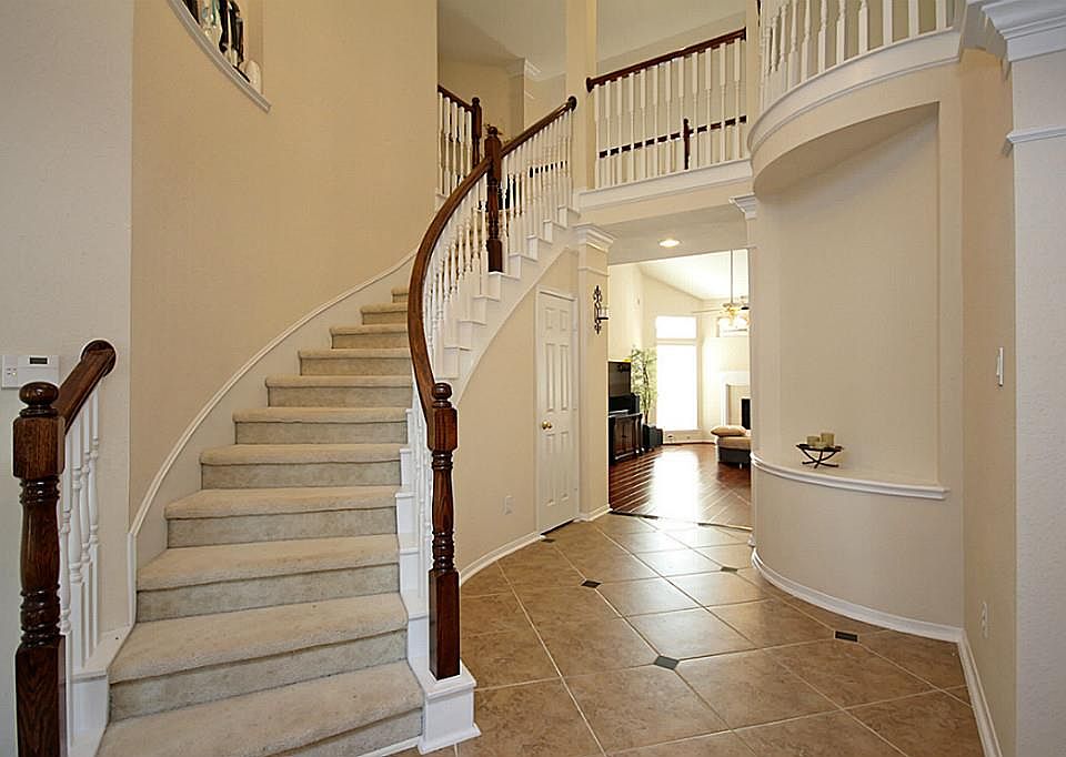 2nd image of 2908 Biscayne Springs Ln