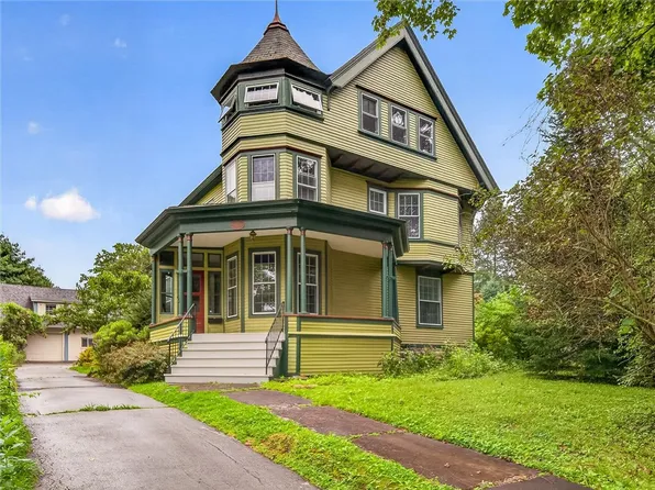 27 Prospect St, Geneseo, NY 14454
