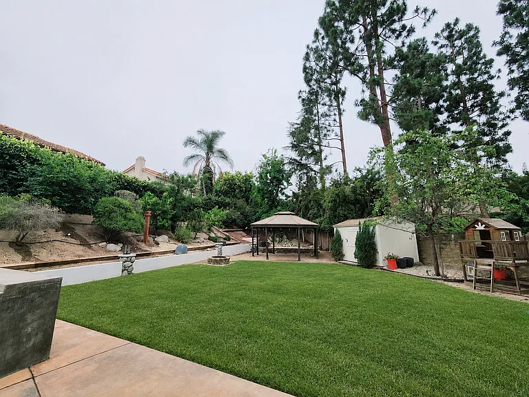 4046 Oak Glen Ct — Photo 14