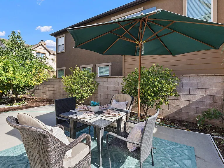 7597 Freestone Ct — Photo 33