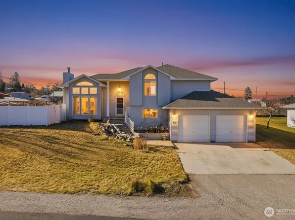 17 Washington Place, Electric City, WA 99123