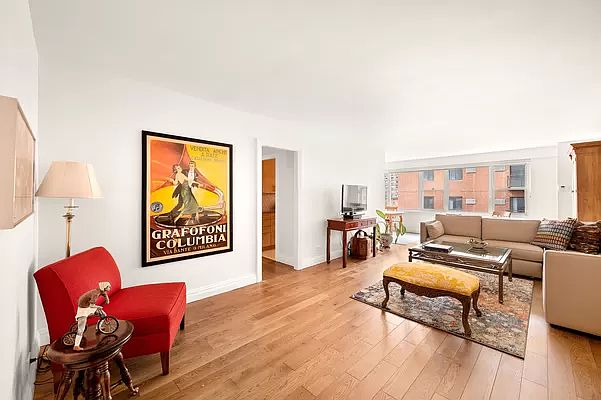 1st image of 400 E 77th St APT 8K