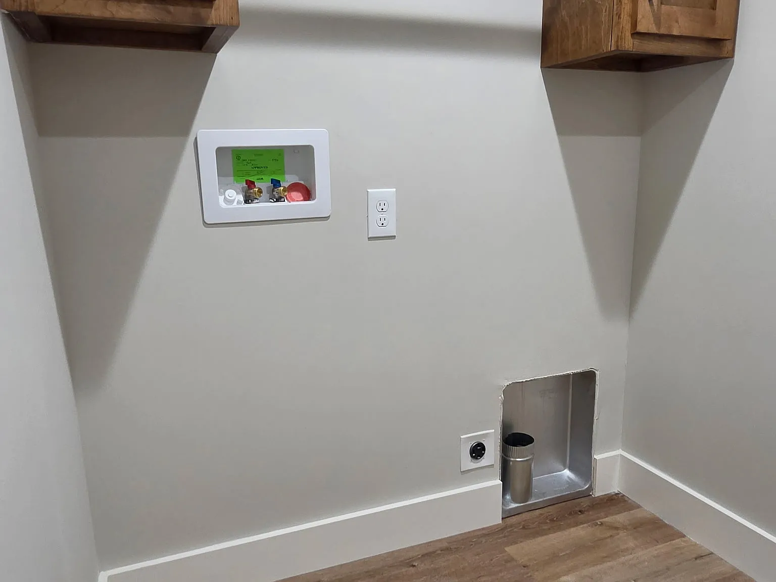 3 bed, 1600 sqft, $2,200 — Photo 2