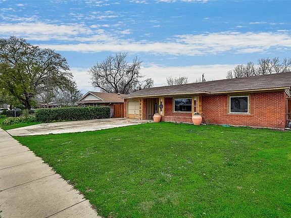 3rd image of 4710 Sandra Lynn Dr