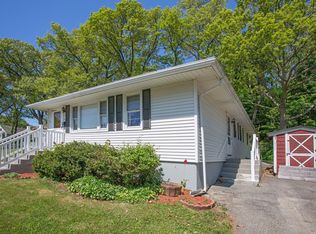 90 Beaverbrook Pkwy, Worcester, MA 01603