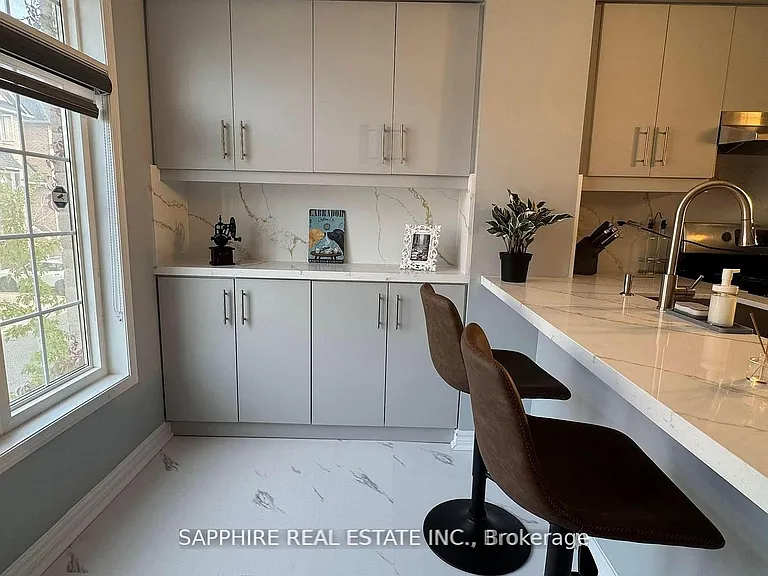3255 Redpath Cir — Photo 8