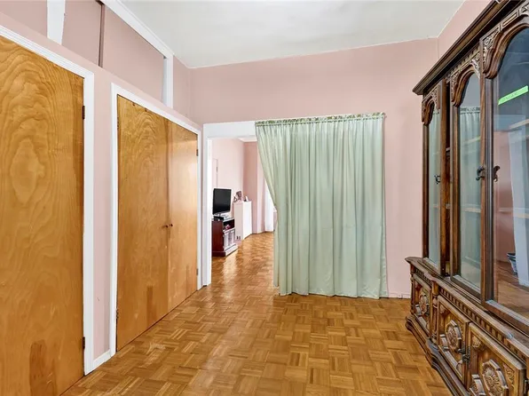 370 85th Street image 14 of 36