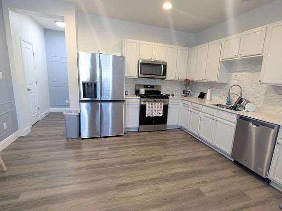 4th image of 219 Timber Brook Dr