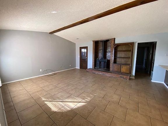 3rd image of 9823 Larkspur Ln #9823