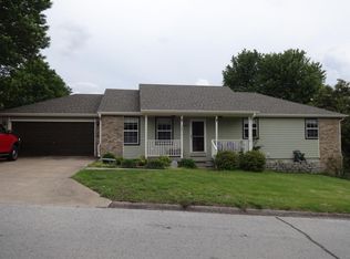 1520 W Aylor St, Webb City, MO 64870
