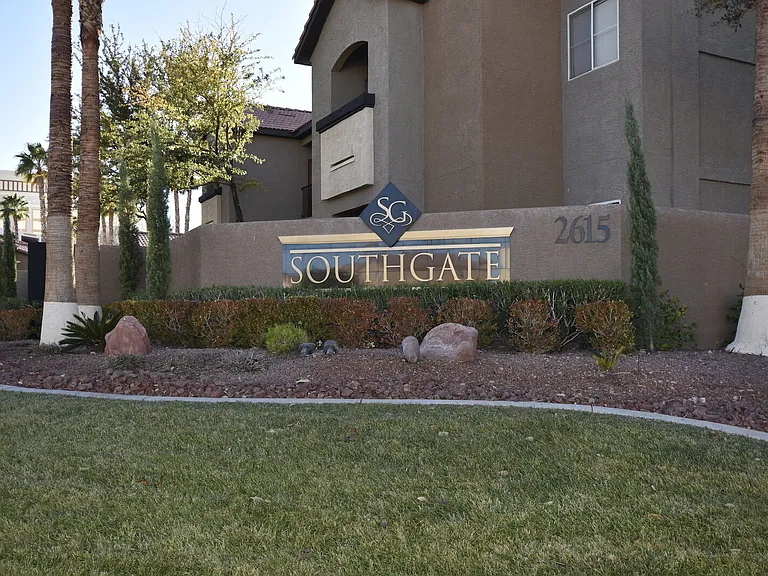 2615 W Gary Ave #2026 — Photo 30