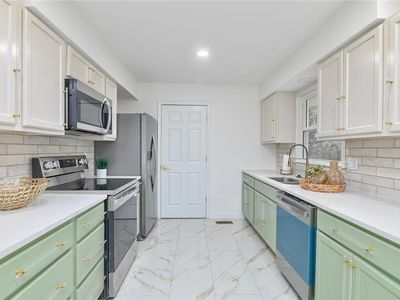 9334 E 85th St, Raytown, MO, 64138