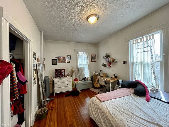 landlord_unit_photo_65859720_8
