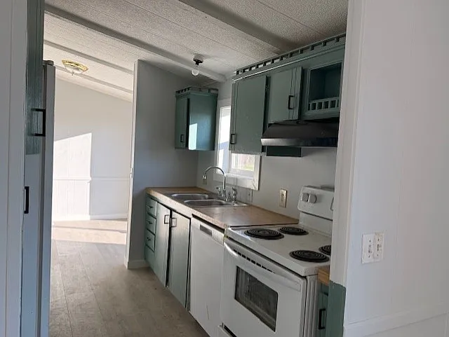739 Lange Rd — Photo 7