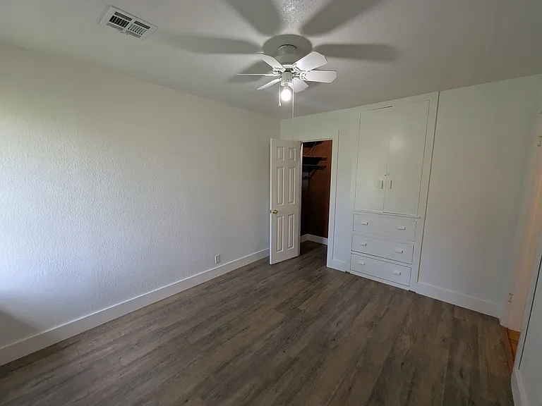 320 S Country Club Rd — Photo 28