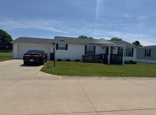 1521 E Jessica Ln, Muncie, IN 47302