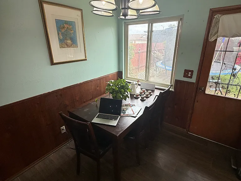 1109 W Pine Ave — Photo 12