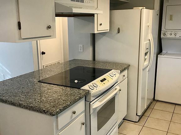4th image of 222 Settlers Park Dr
