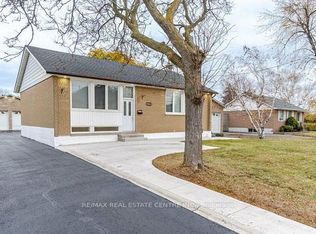 5513 Turney Dr, Mississauga, ON L5M 1A2