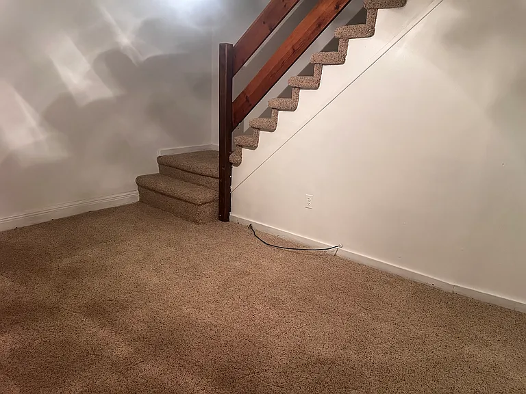 123 Elm St — Photo 12