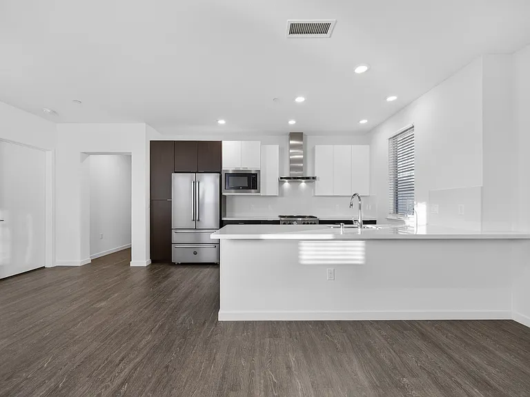 1850 El Camino Real #210 — Photo 1