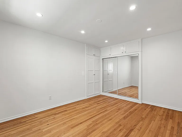 1235 N Harper Ave #25 — Photo 13