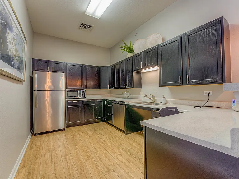Parham Pointe — Photo 17