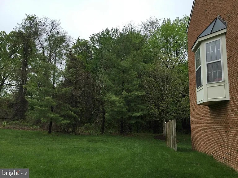 10421 Heathside Way — Photo 4