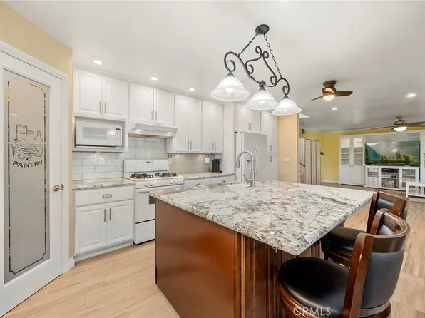 945 Glencliff St, La Habra, CA 90631