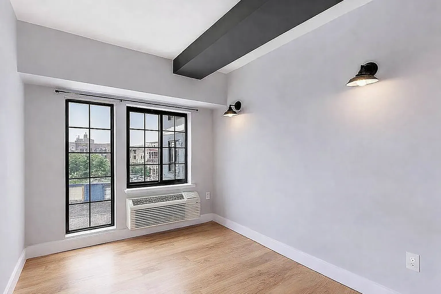 186 Lenox Road — Photo 2