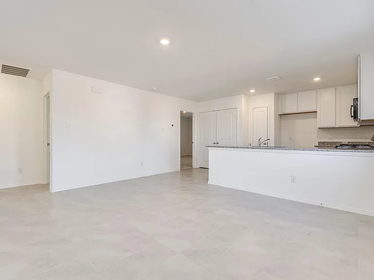 3605 Flicker Ln — Photo 9
