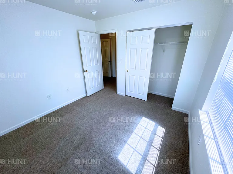 2046-1 Sycamore Ct — Photo 7