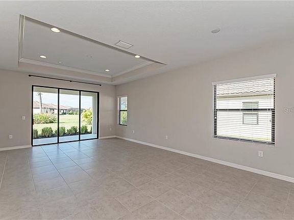 4th image of 200 Rosolina Ct