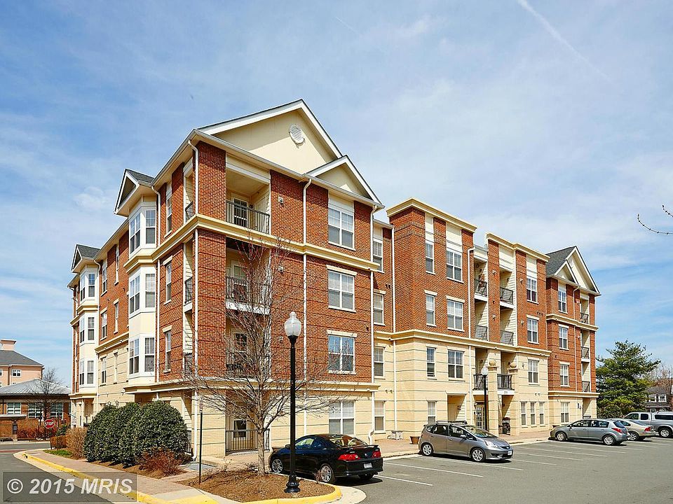 1st image of 205 Meeting House Station Sq APT 307