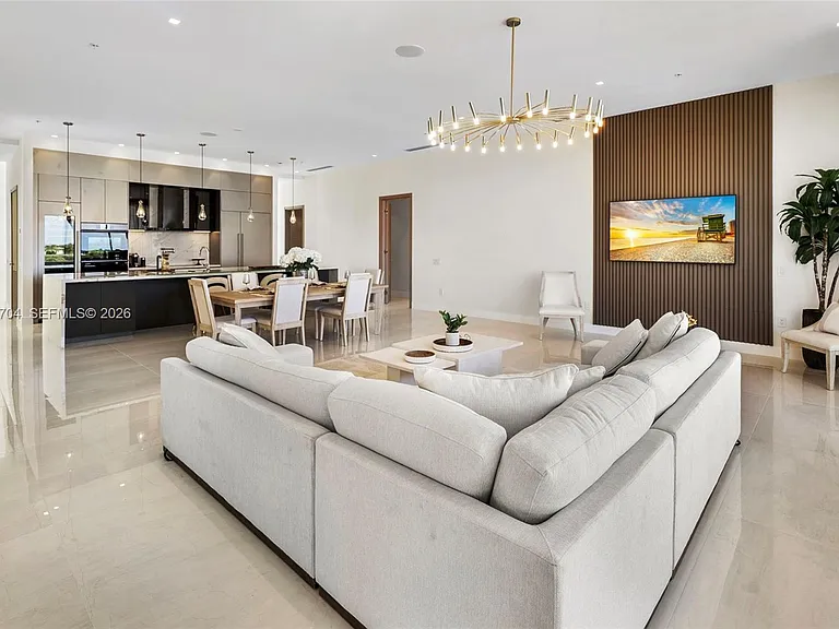 246 NE 6th Ave #PENTHOUSE — Photo 10