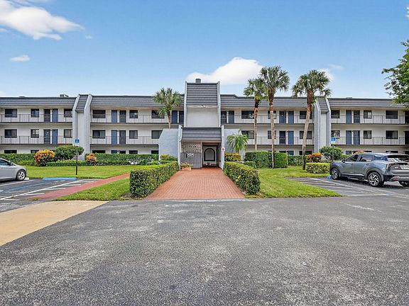 2nd image of 4254 D Este Court #304