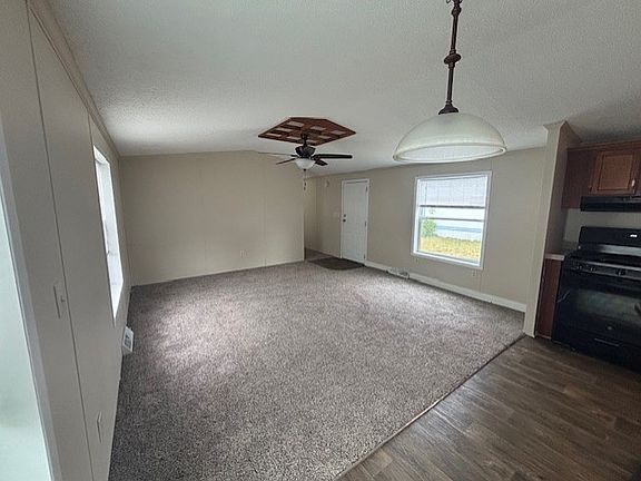 2nd image of 160 Fescue Dr SE #64