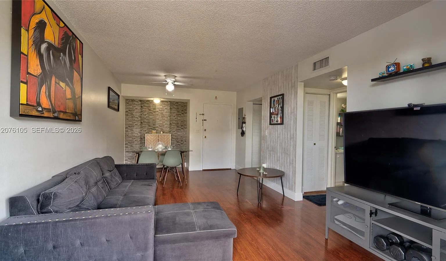 Flamingo Court Condo — Photo 2