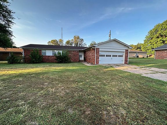 2nd image of 413 Overhill Rd