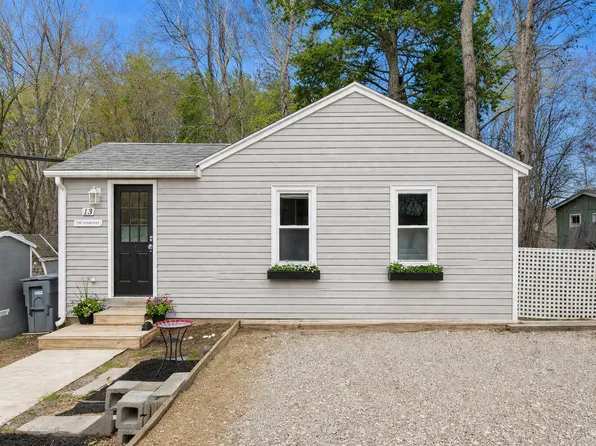 13 Highland Avenue, Cumberland, ME 04021