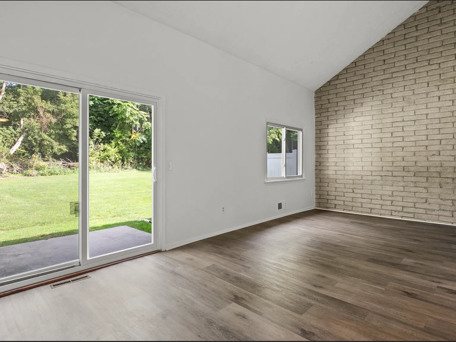 Terrace Villas Townhomes — Photo 3