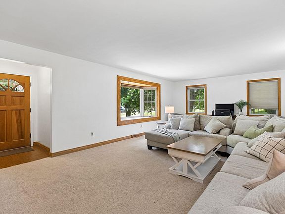 4th image of 8315 Waterswolde Ln