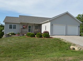215 Alpine, Cincinnati, IA 52549
