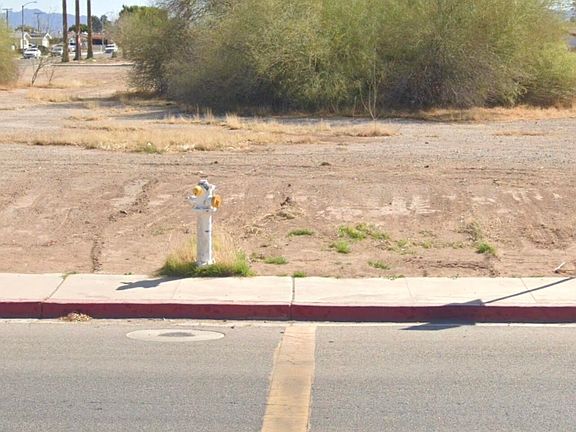 3rd image of 0 N Lovekin Blvd