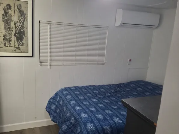 (undisclosed Address), Hallandale, FL 33009