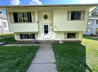2634 6th Ave E, North Saint Paul, MN 55109