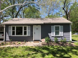 623 N Logan St, Olathe, KS 66061