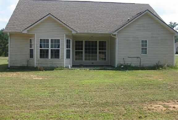 3rd image of 65 Meadows Dr